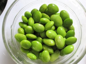 shelled edamame in bowl