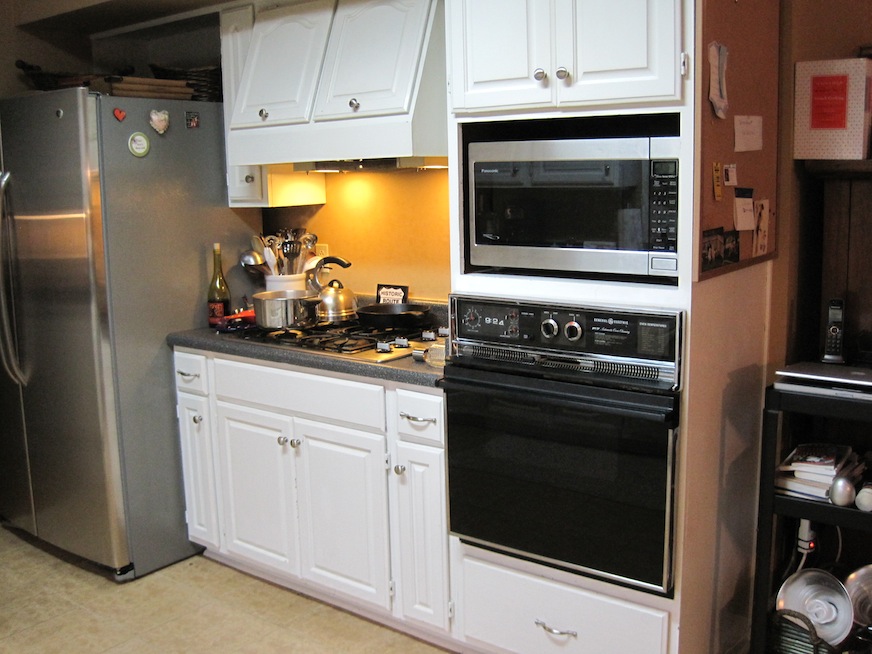 Kitchen before - stovetop