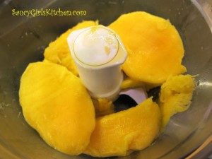 Mangos in the food processor