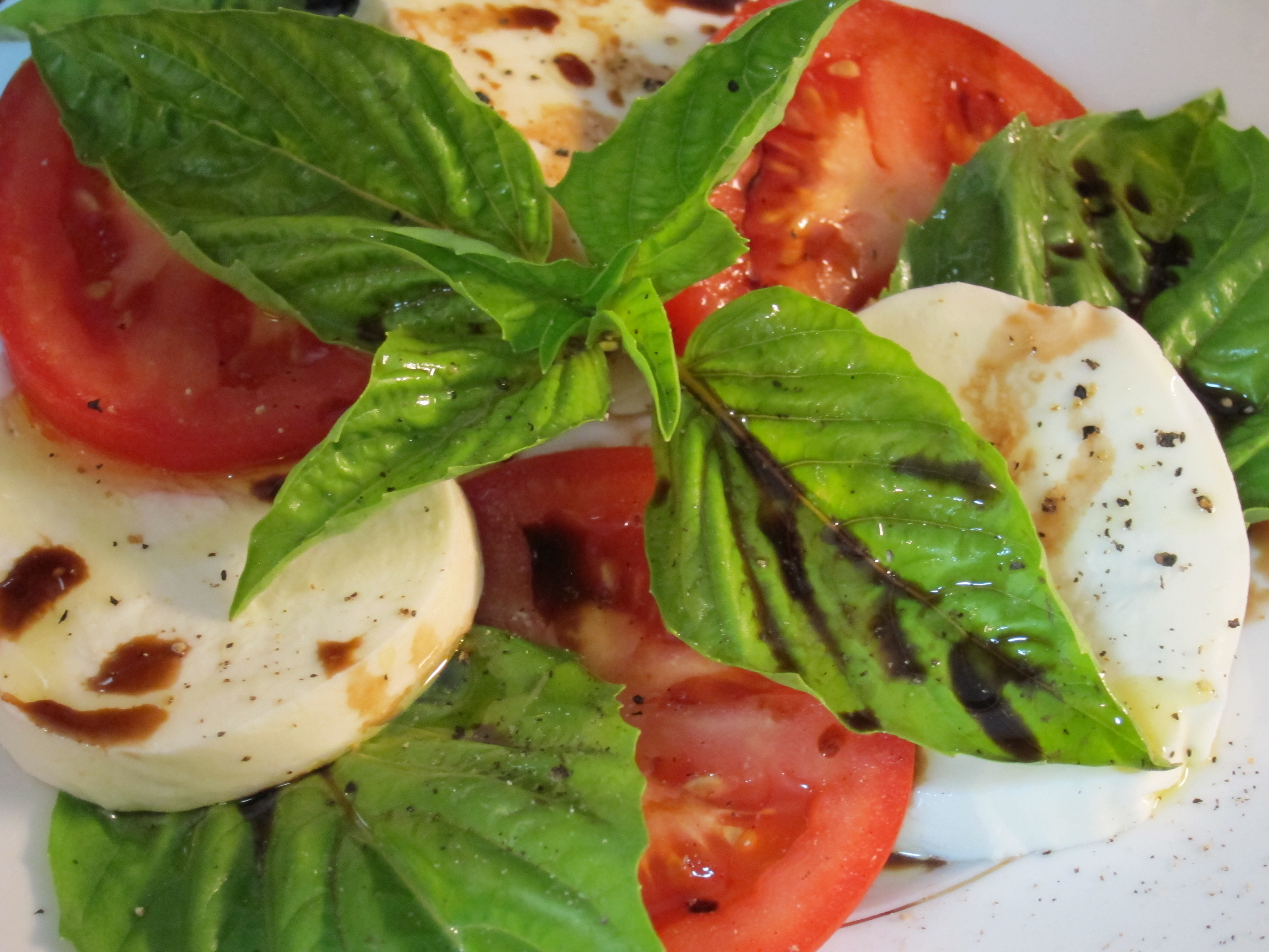 Insalata Caprese | Great food ~ it&amp;#39;s really not that complicated!