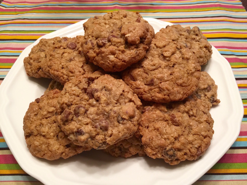 Nutty Oatmeal Chocolate Chip Cookies